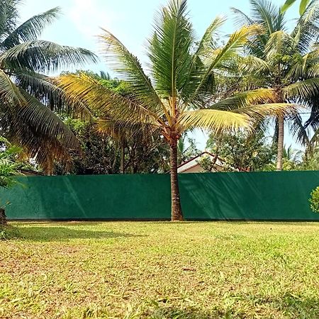 Guesthouse Dilush Берувала Экстерьер фото