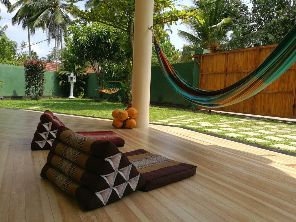 Guesthouse Dilush Берувала Экстерьер фото